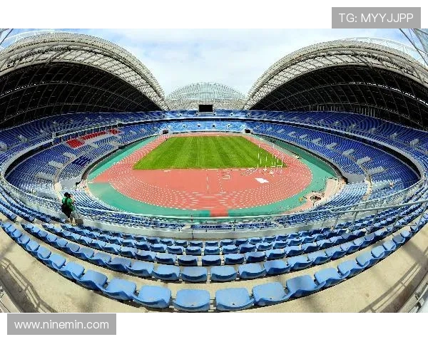 体育旅游攻略中的赛场周边摄影位点